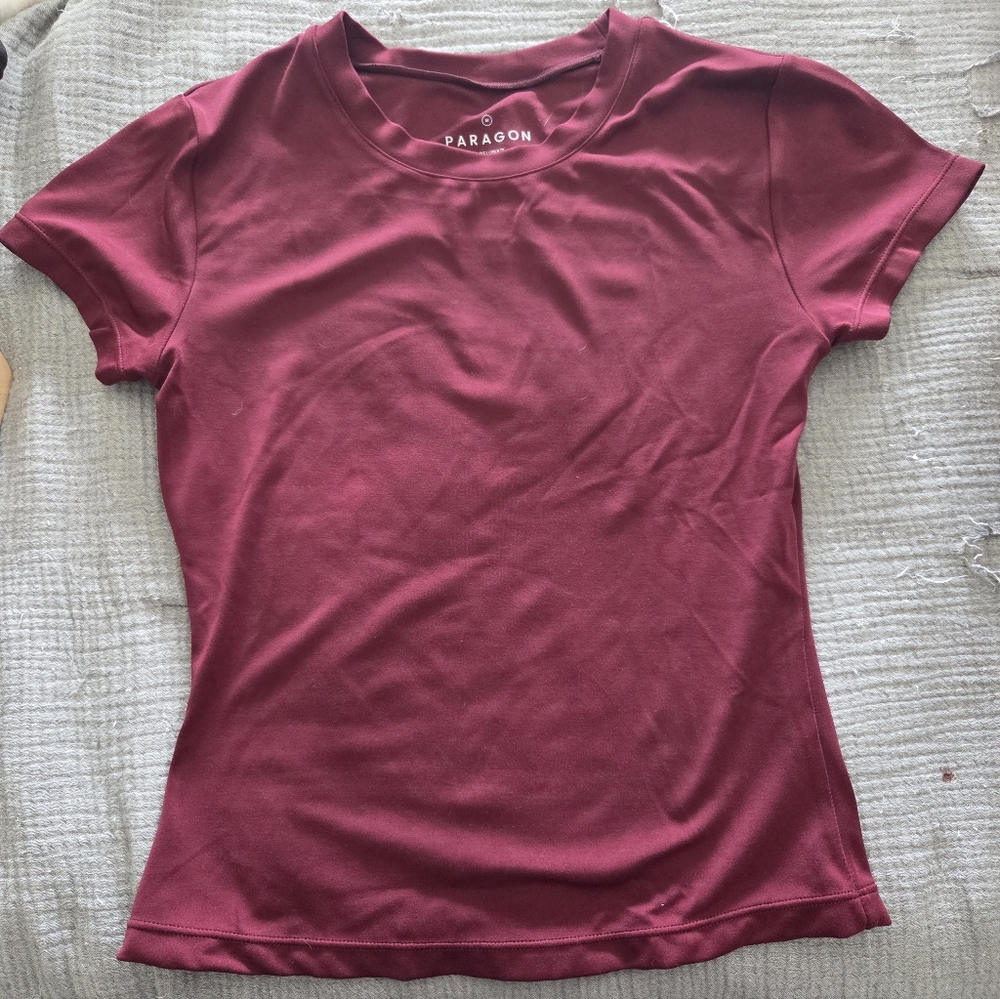 PARAGON Short Sleeve Crewneck Tee in Burgundy Wine